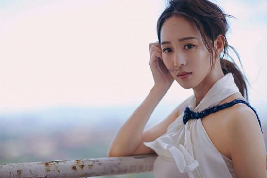 张钧甯是叫ning还是mi？正确读法应该是“ning”(二声) 第7张