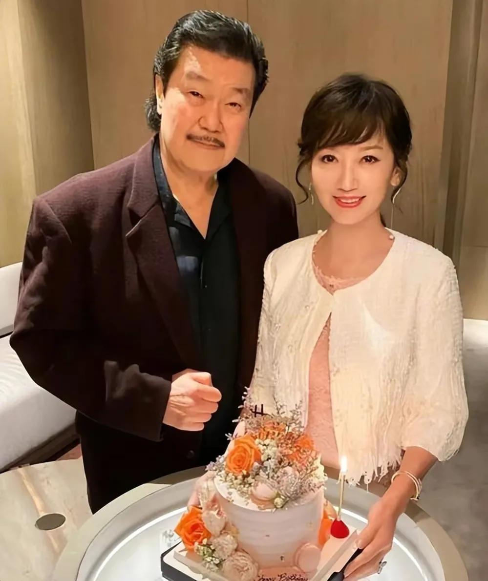 赵雅芝简历个人资料简介（二婚嫁普通人，3个儿子都是学霸） 第35张