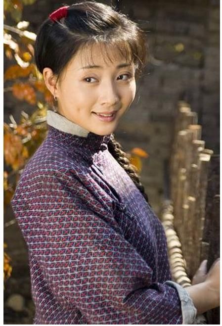 43岁殷桃频因颜值上热搜：出道20年16部经典作品，最绝的是演技 第23张