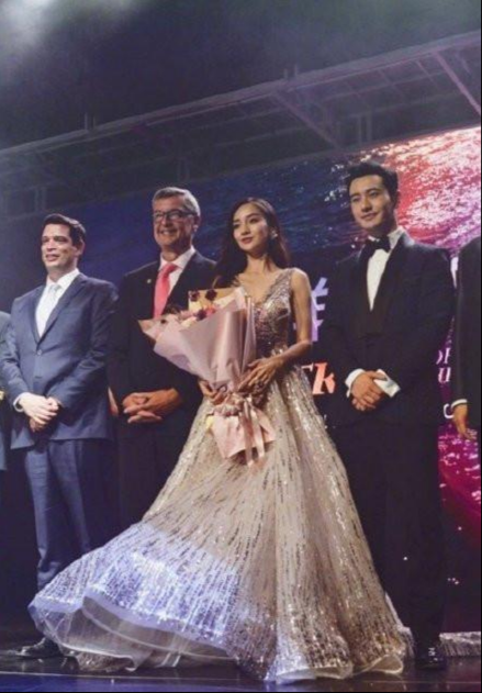 黄晓明和杨颖离了婚吗？真离了，婚变早有预兆 第21张