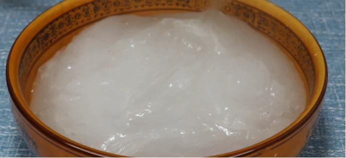凉粉的制作方法家常做法（教你自制凉粉，比买的还好吃） 第5张