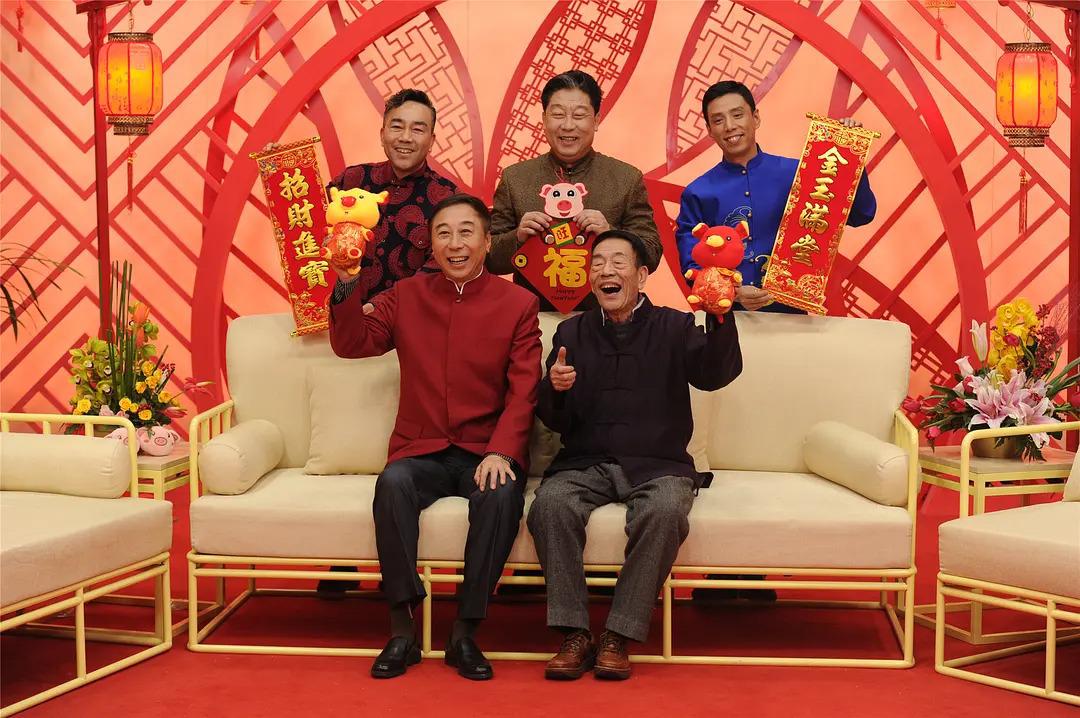 冯巩妻子艾慧：退休后对丈夫有抱怨，结婚39年的幸福与眼泪 第19张