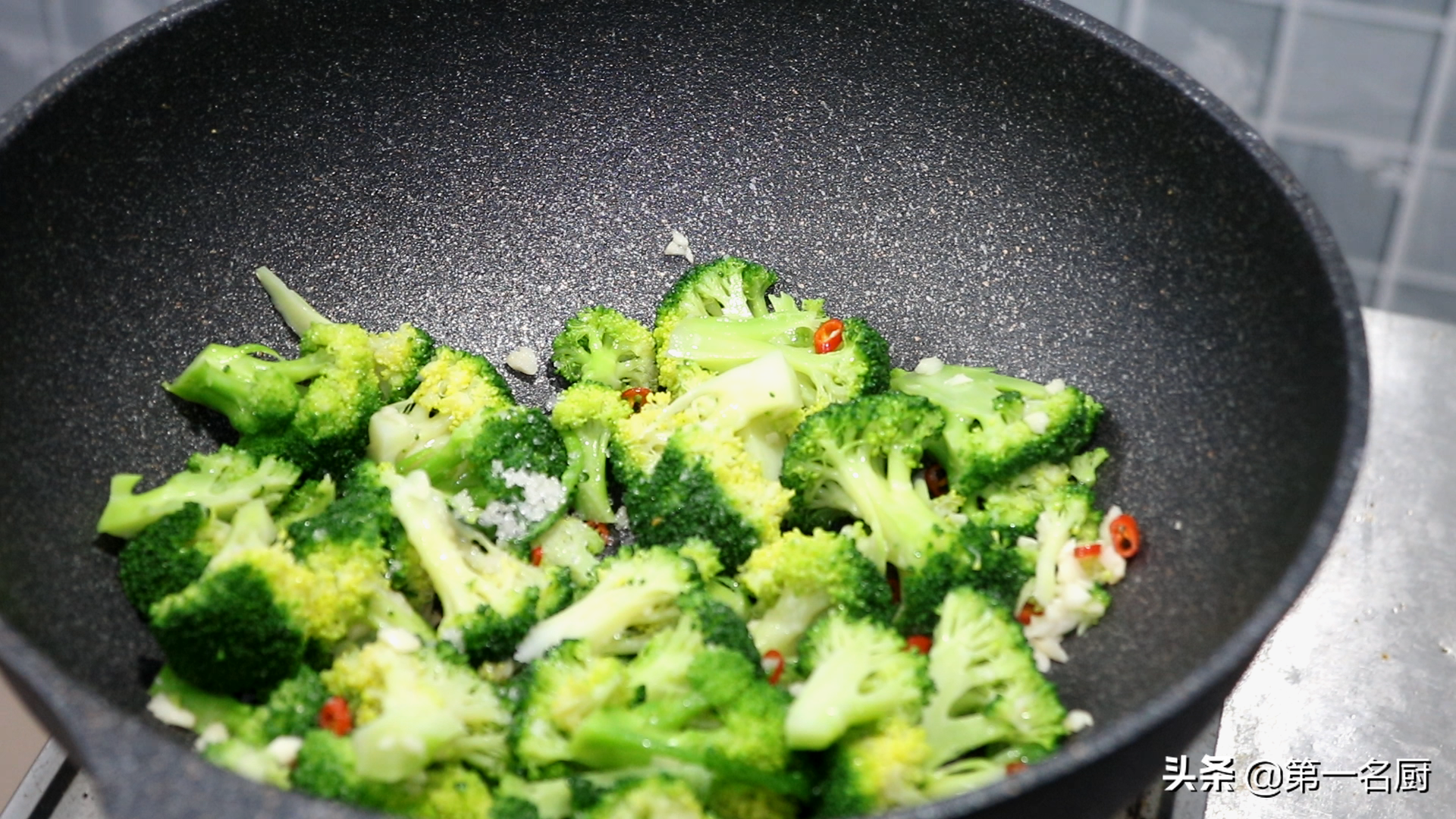 素食菜谱做法大全（分享6道素食家常菜） 第15张