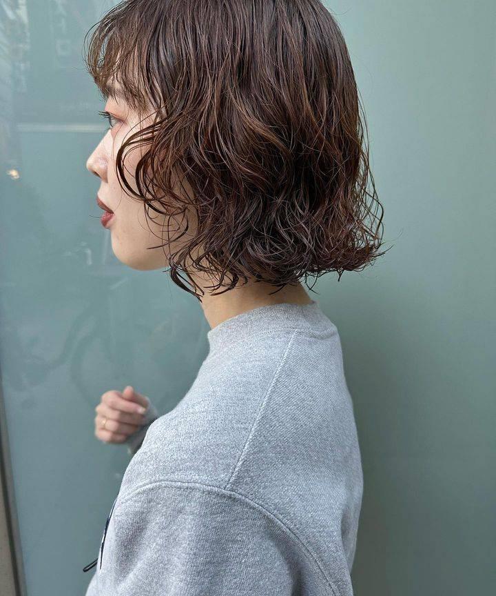 短发发型女2023最新款图片（2023流行短发推荐） 第17张